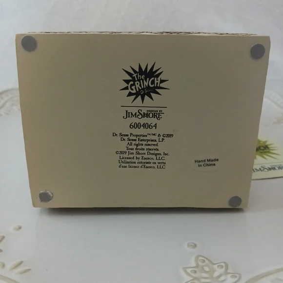 Jim Shore The Grinch Dr Seuss with Max and Cindy Lou - Green, Red, Pink - Picture 8 of 10